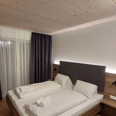 Guest house Irlingerhof 3*